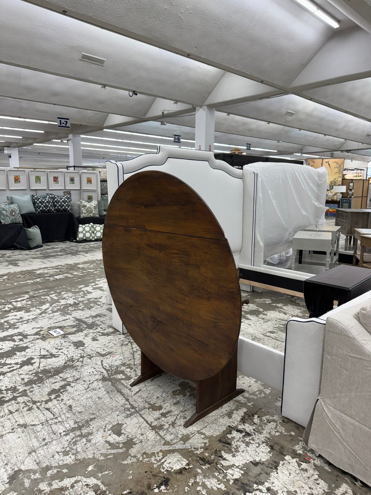 Round Dining Table, Dark Finish